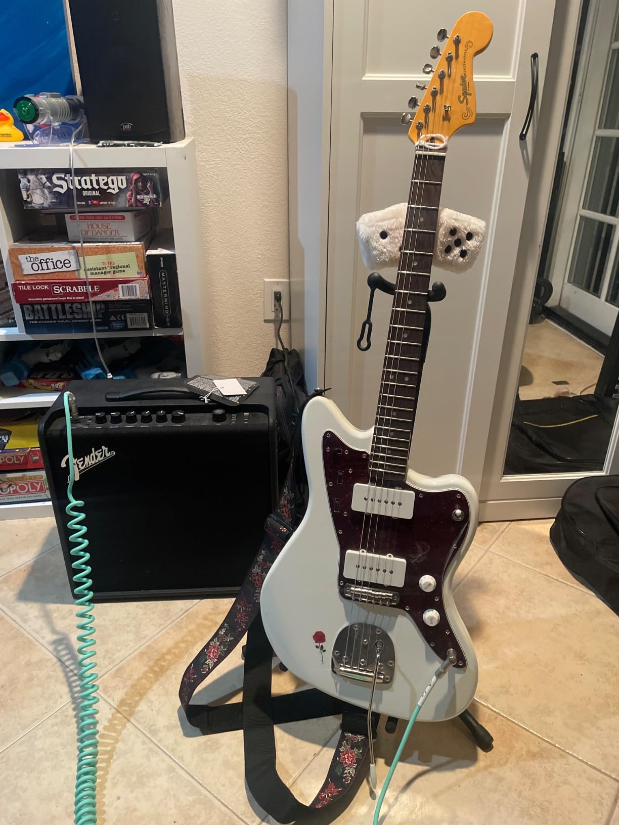 Squier Classic Vibe 60s Jazzmaster Electric Guitar, Olympic White | Beginner-friendly offset body, vintage 60s tone, Laurel fingerboard, includes 2-year warranty, under $500 customer photo 1