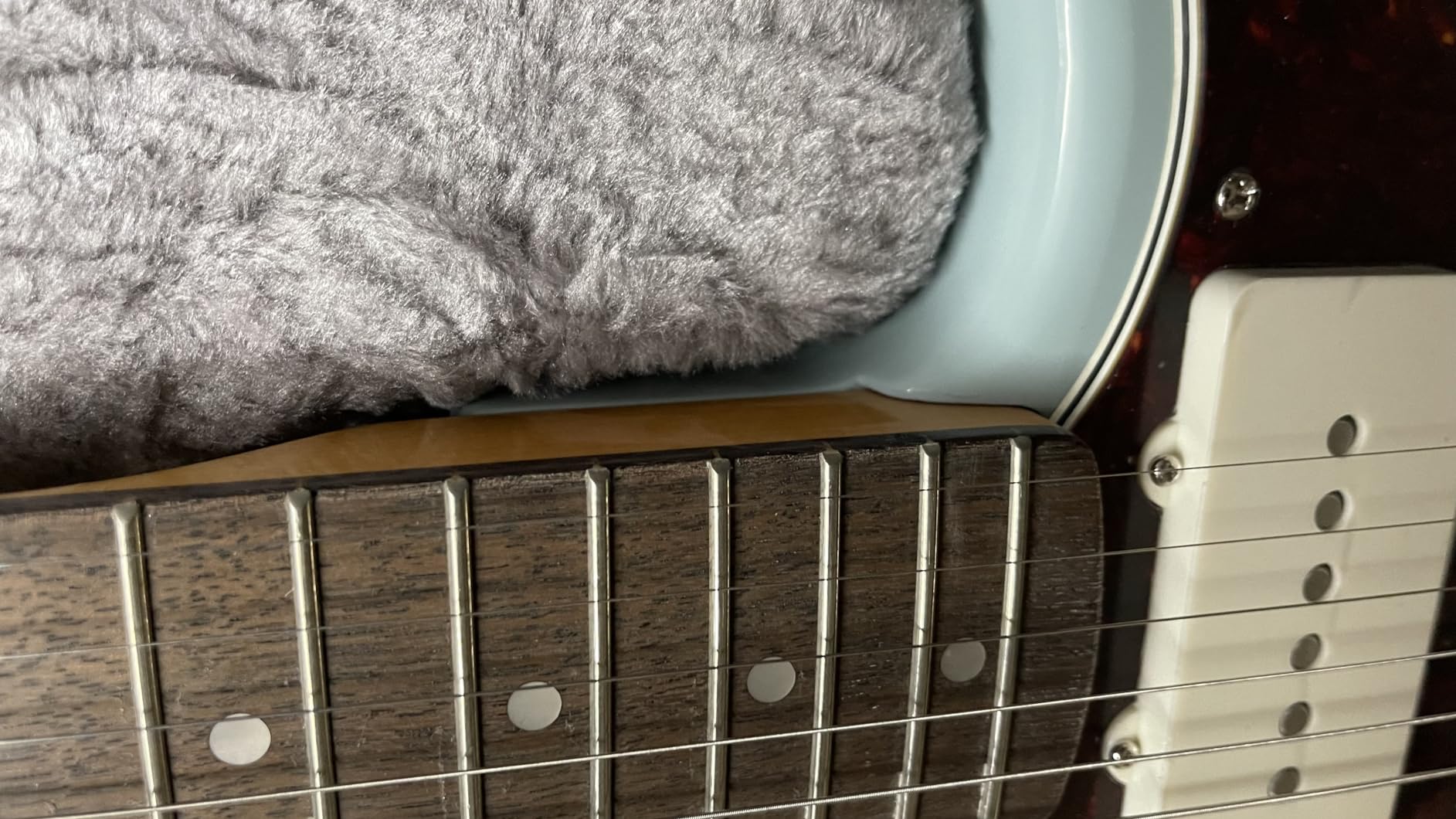 Squier Classic Vibe 60s Jazzmaster Electric Guitar, Olympic White | Beginner-friendly offset body, vintage 60s tone, Laurel fingerboard, includes 2-year warranty, under $500 customer photo 2