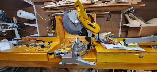 DEWALT Miter Saw, Double-Bevel, Compound, 12-Inch, 15-Amp (DWS716) customer photo 1