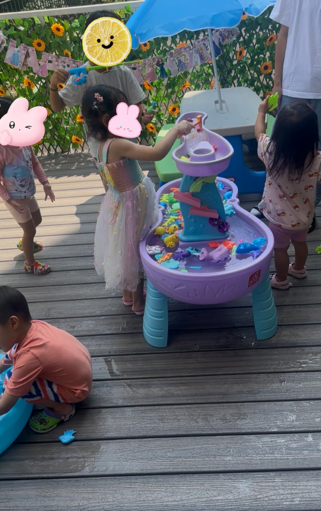 Step2 Tropical Rainforest Water Table for Kids, Toddler Outdoor Sensory Play Table, 13 Accessories, Ages 18 Months+ customer photo 2