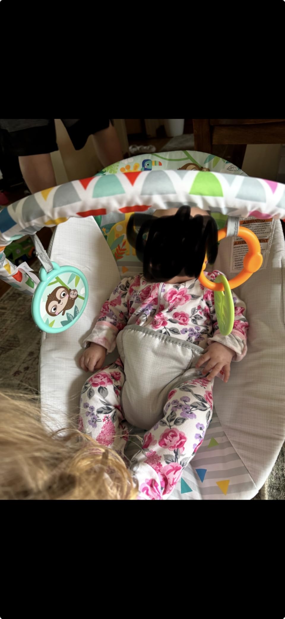 Bright Starts Baby Bouncer Soothing Vibrations Infant Seat - Removable Toy Bar, Nonslip Feet, 0-6 Months Up to 20 lbs (Safari Fun) customer photo 1