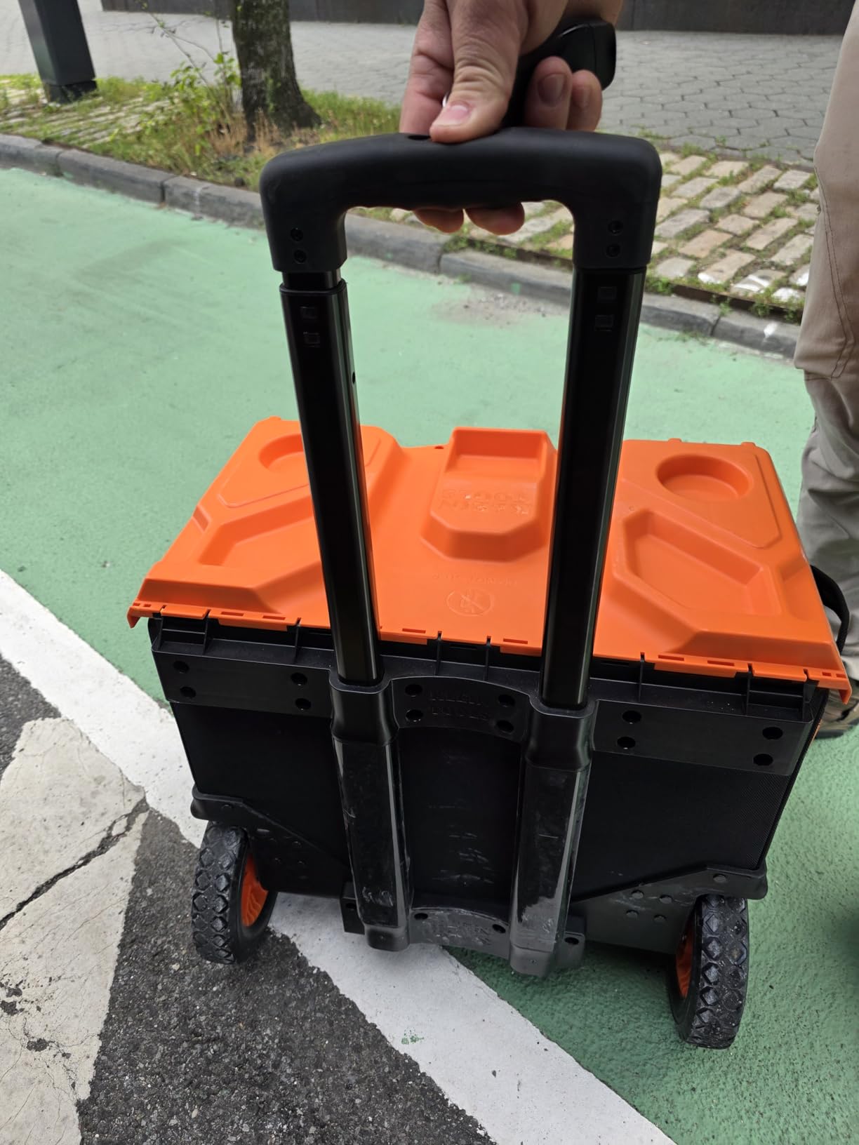 Klein Tools 55473RTB Rolling Tool Bag, Tradesman Pro Tool Master, 250lbs Load Rated customer photo 1