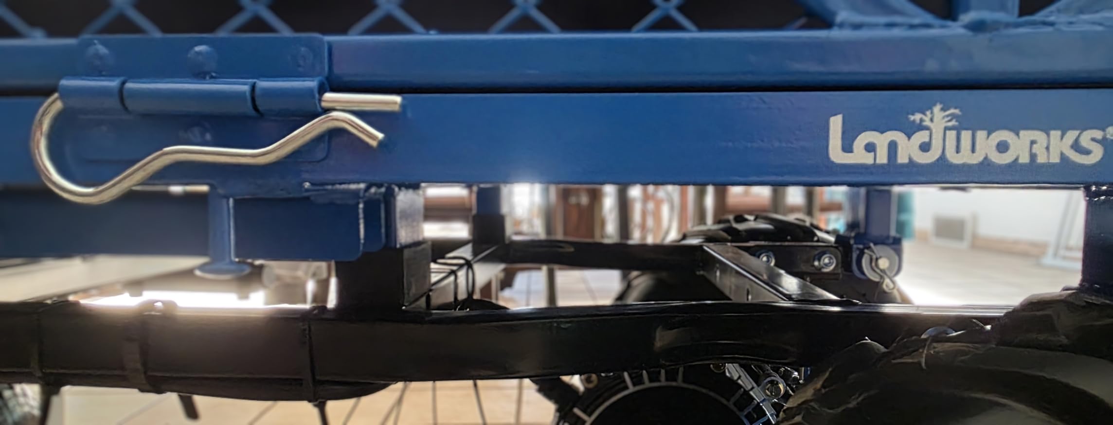 Landworks Utility Service Cart Wheelbarrow Power Wagon, Super Duty Electric 48V DC Li-Ion Battery Powered, 500 lbs Load & 1000+ lbs Hauling Capacity customer photo 1