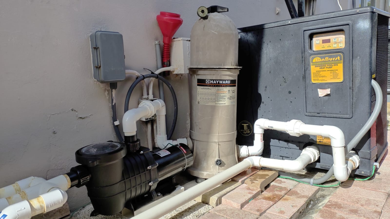 VIVOHOME 2.0HP In/Above Ground Pool Pump, 115V/230V 6800GPH Self-Priming | High Flow Energy Efficient Motor customer photo 2