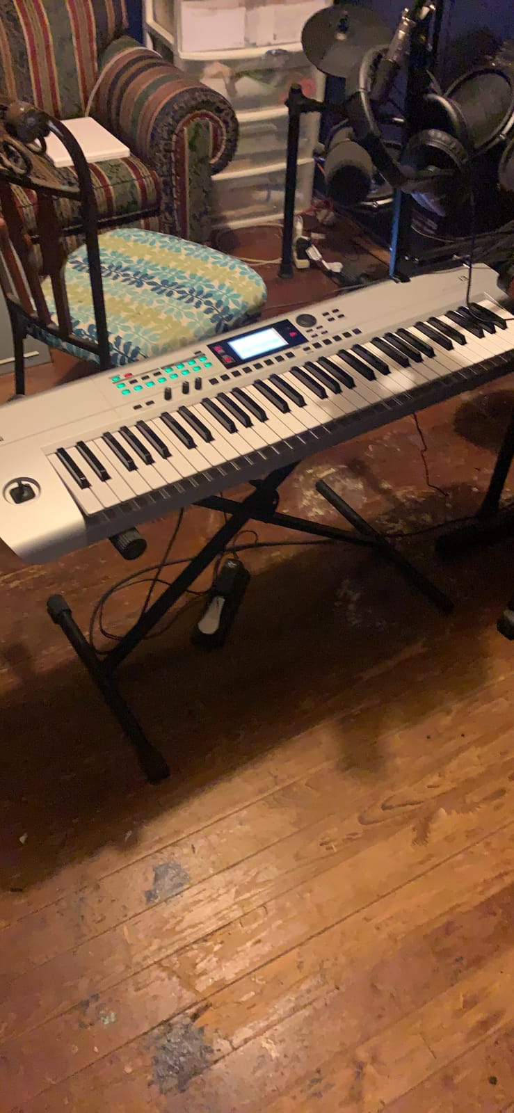 i3 Arranger Keyboard - Silver customer photo 1