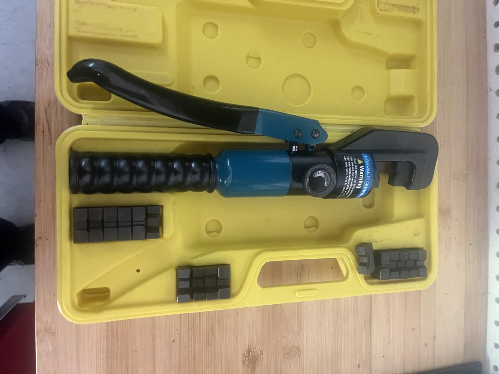 BLIKA 10 Ton Hydraulic Crimping Tool and Cable Cutter, Hydraulic Wire Battery Cable Lug Terminal Crimper Crimping Tool with 11 Dies, Wire Swaging Tool for 1/8