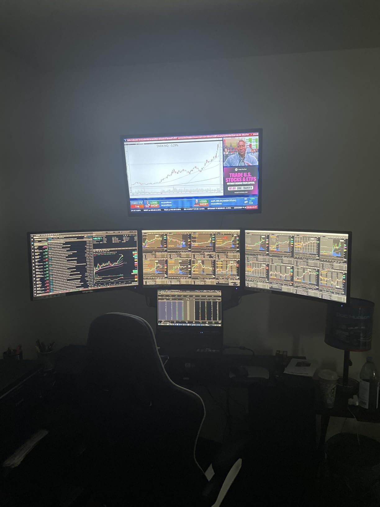 HUANUO Triple Monitor Mount for 17 to 32 inch Screens, Adjustment Gaming Triple Monitor Stand with Swivel, Tilt, Rotation, Clamp & Grommet Kit customer photo 2