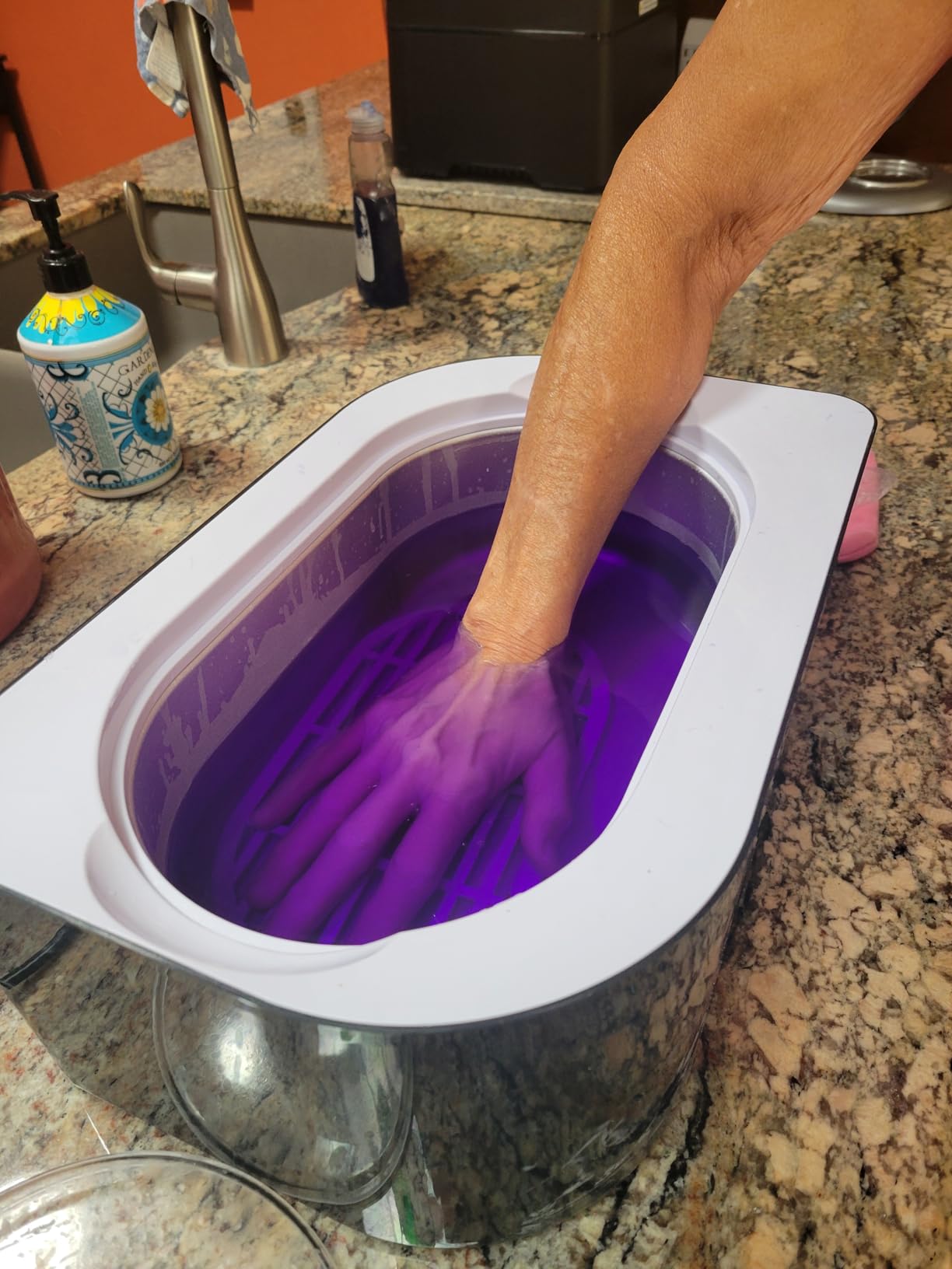 Paraffin Wax Machine for Hand and Feet - Karite Paraffin Wax Bath 4000ml Paraffin Wax Warmer Moisturizing Kit Auto-time and Keep Warm Paraffin Hand Wax Machine customer photo 2