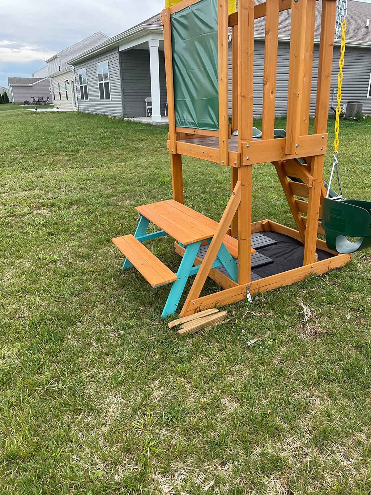 Teamson Kids - Wooden Outdoor Child Children Kids Picnic Table & Chair Bench Set - Brown/Aqua | Weather-Resistant Pine Wood, Seats 4 Children, Ideal for Backyard, Patio, Garden customer photo 2