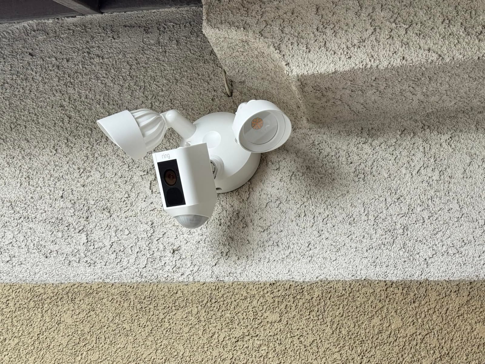 Ring Floodlight Cam Wired Plus, Outdoor home or business security with motion-activated 1080p HD video and floodlights, White customer photo 2