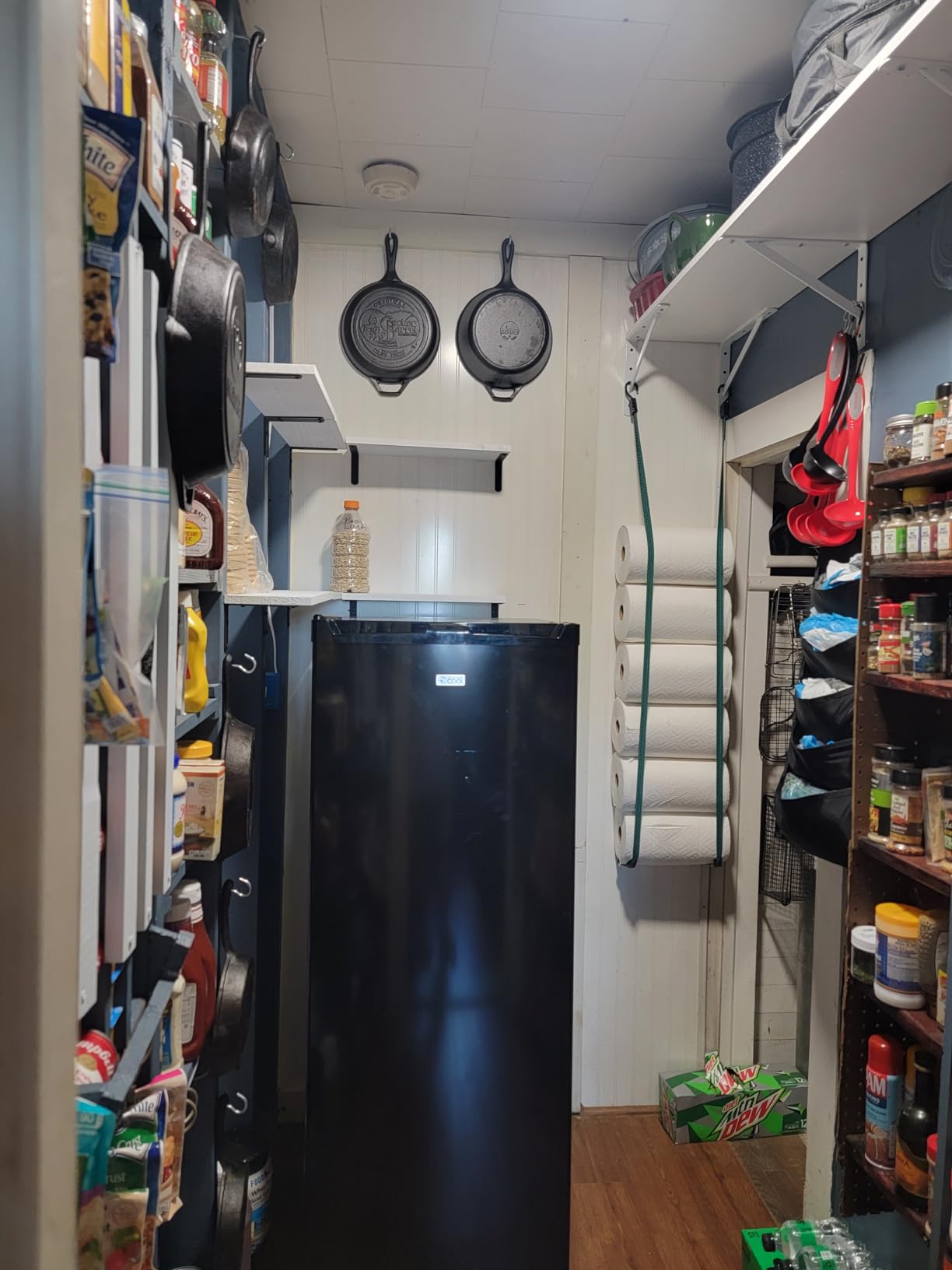 Commercial Cool Upright Freezer, Stand Up Freezer 5 Cu Ft with Reversible Door, White customer photo 1