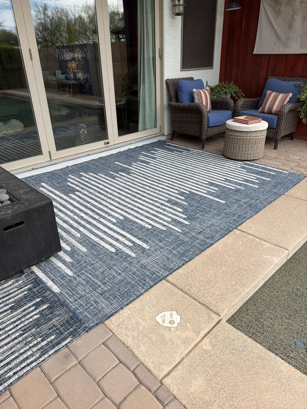 JONATHAN Y Stripe Geometric Indoor Outdoor Area Rug 8X10 Blue/Ivory, Zolak Berber for Backyard, Patio, Porch, Easy-Cleaning, High Traffic, Pet-Friendly, Non-Shedding (SMB124C-8) customer photo 1