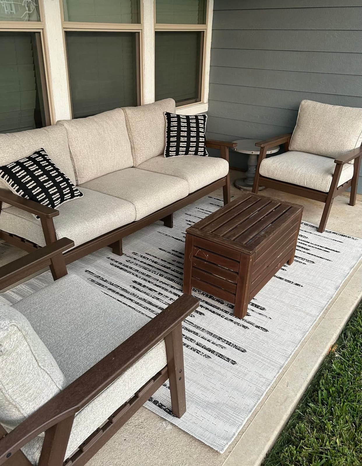 JONATHAN Y Stripe Geometric Indoor Outdoor Area Rug 8X10 Blue/Ivory, Zolak Berber for Backyard, Patio, Porch, Easy-Cleaning, High Traffic, Pet-Friendly, Non-Shedding (SMB124C-8) customer photo 2