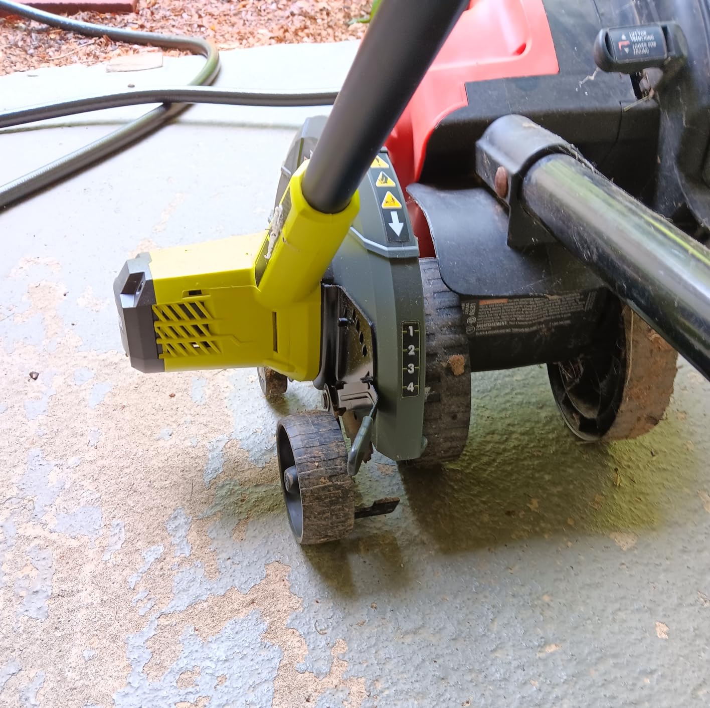 Ryobi 18V ONE+ 22cm Edger (Battery & Charger Excluded) RY18EGA-0 customer photo 1