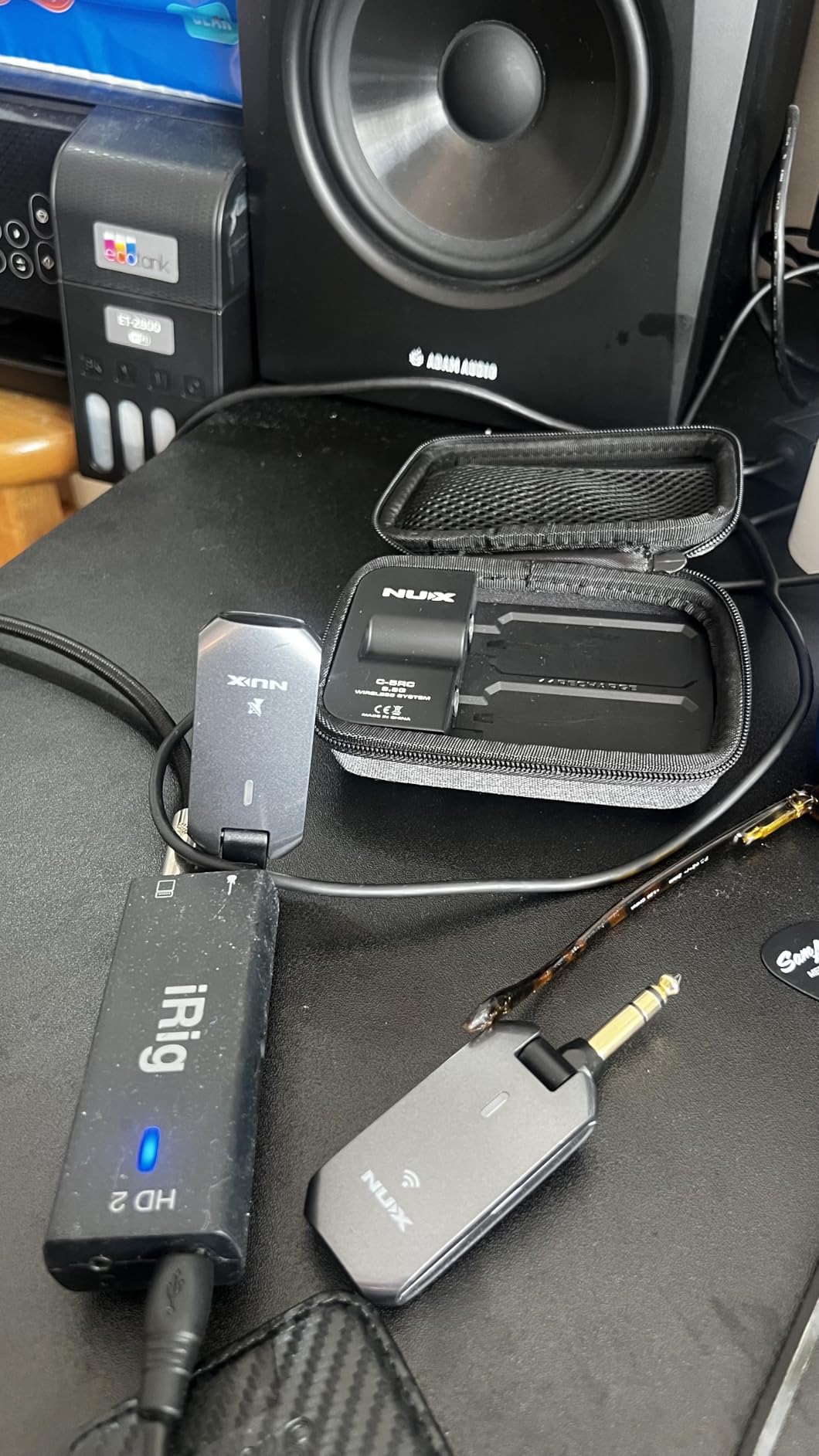 NUX C-5RC 5.8GHz Wireless Guitar System for Active or Passive Pickup Guitar, Charging Case included, UHF Guitar Wireless Transmitter Receiver Low Interference, Auto Match customer photo 1