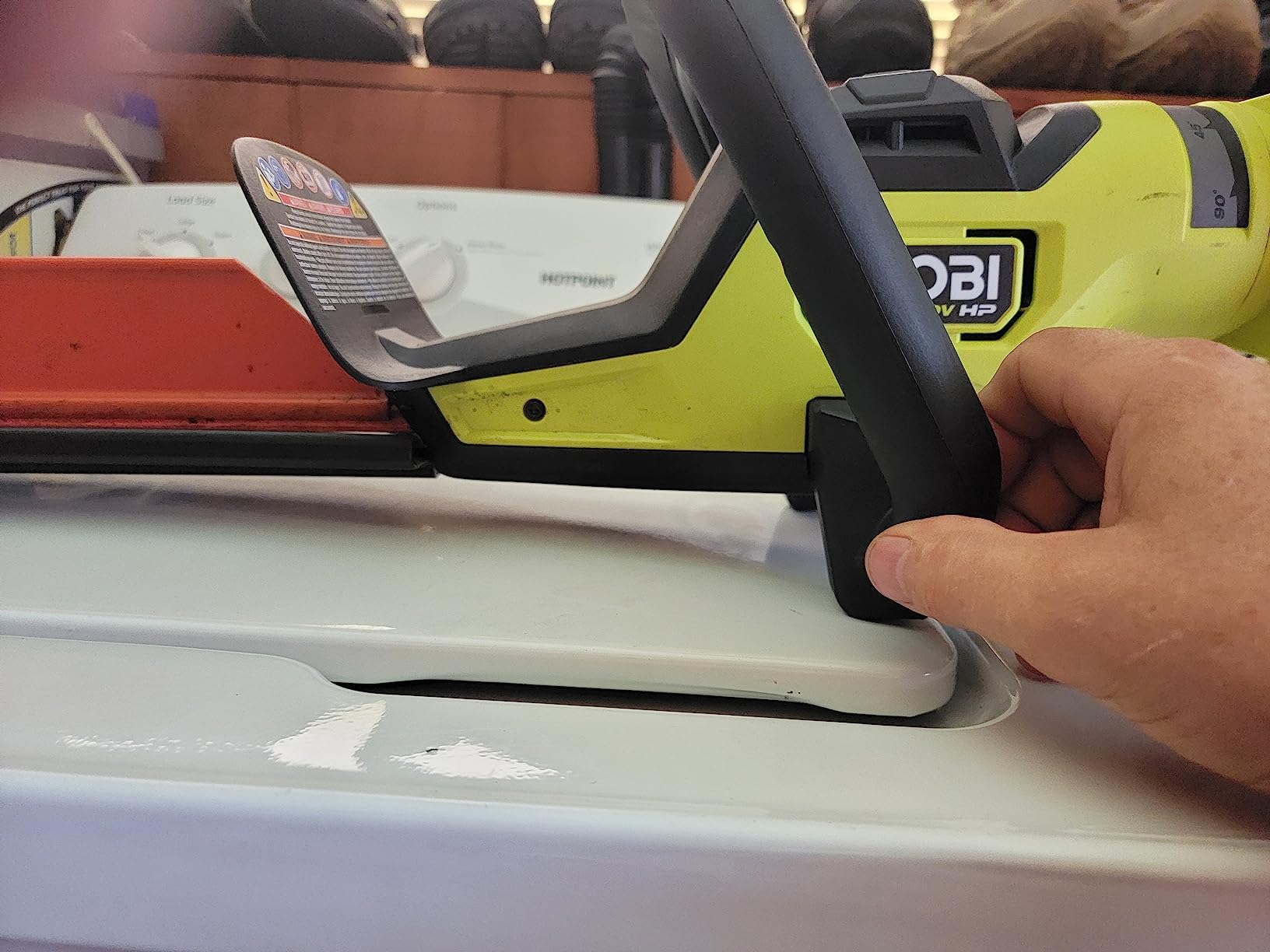 RYOBI 40V HP Brushless 26 in. Cordless Battery Hedge Trimmer with 2.0 Ah Battery and Charger customer photo 1