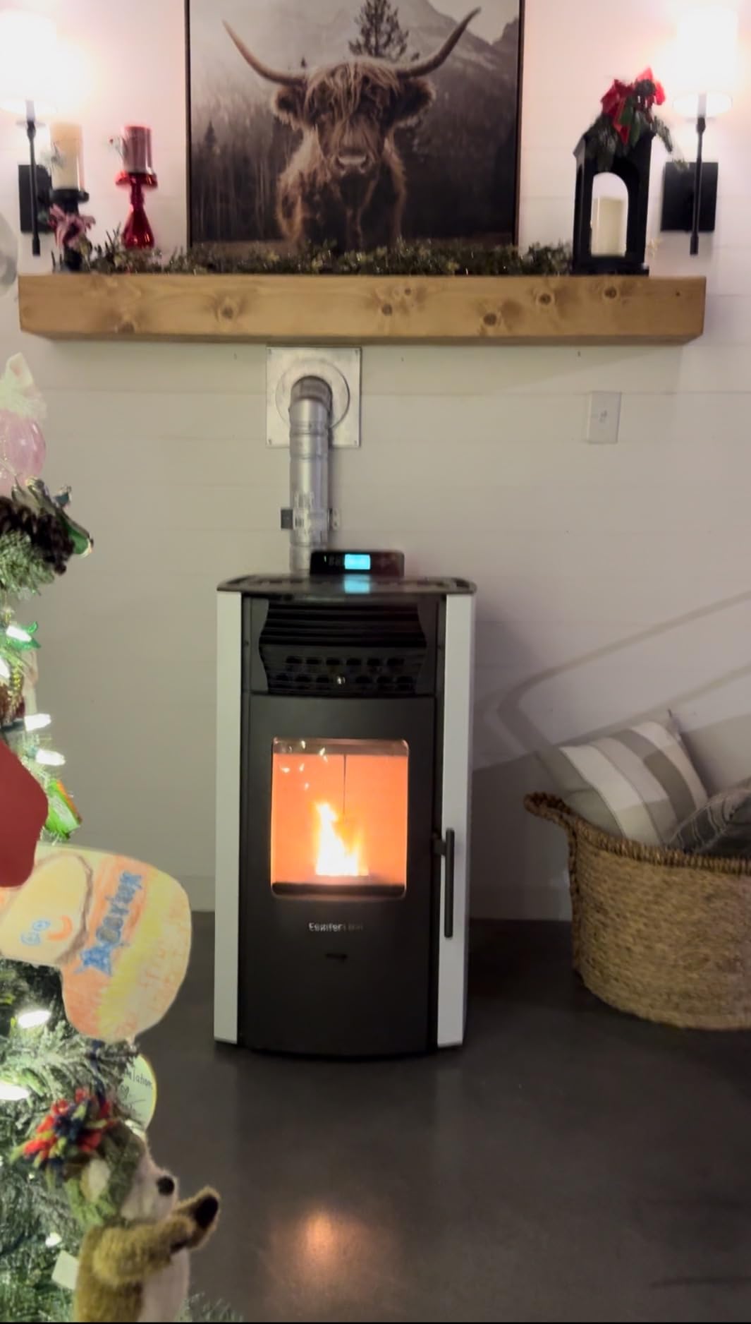 HP50S Small Wood Pellet Stove Compact Heats 2,200 ft² 47 lb Hopper Arctic White customer photo 1