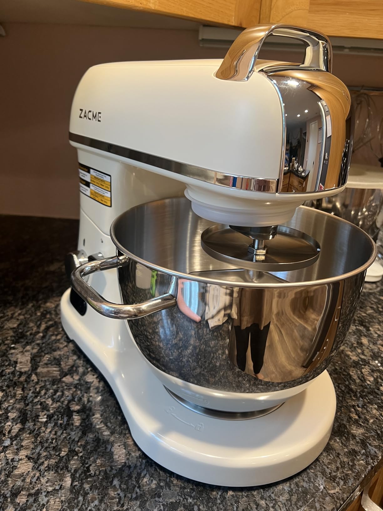 8.4QT Commercial Stand Mixer 800W with Aluminum Die Casting Meets the Standard of NSF/ANSI 8-2023, Mixers Kitchen Electric Stand Mixer with Stainless Steel 8L Bowl, Dough Hook, Whisk and Beater customer photo 2