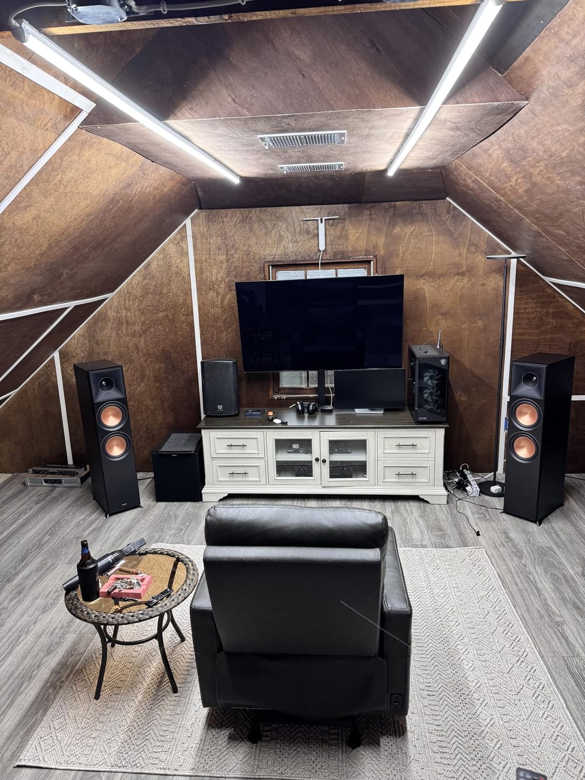 Reference Premiere RP-8000F II Ebony Floorstanding Speaker | High-fidelity home audio with 8-inch cerametallic woofers and Tractrix horn technology customer photo 1