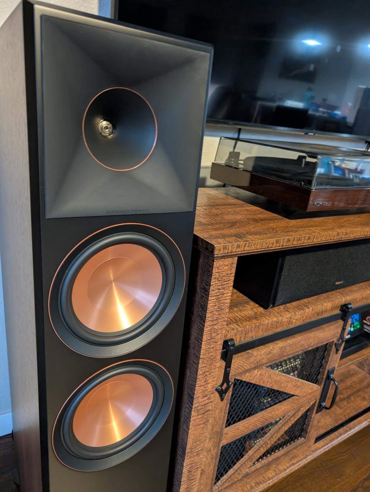 Reference Premiere RP-8000F II Ebony Floorstanding Speaker | High-fidelity home audio with 8-inch cerametallic woofers and Tractrix horn technology customer photo 2