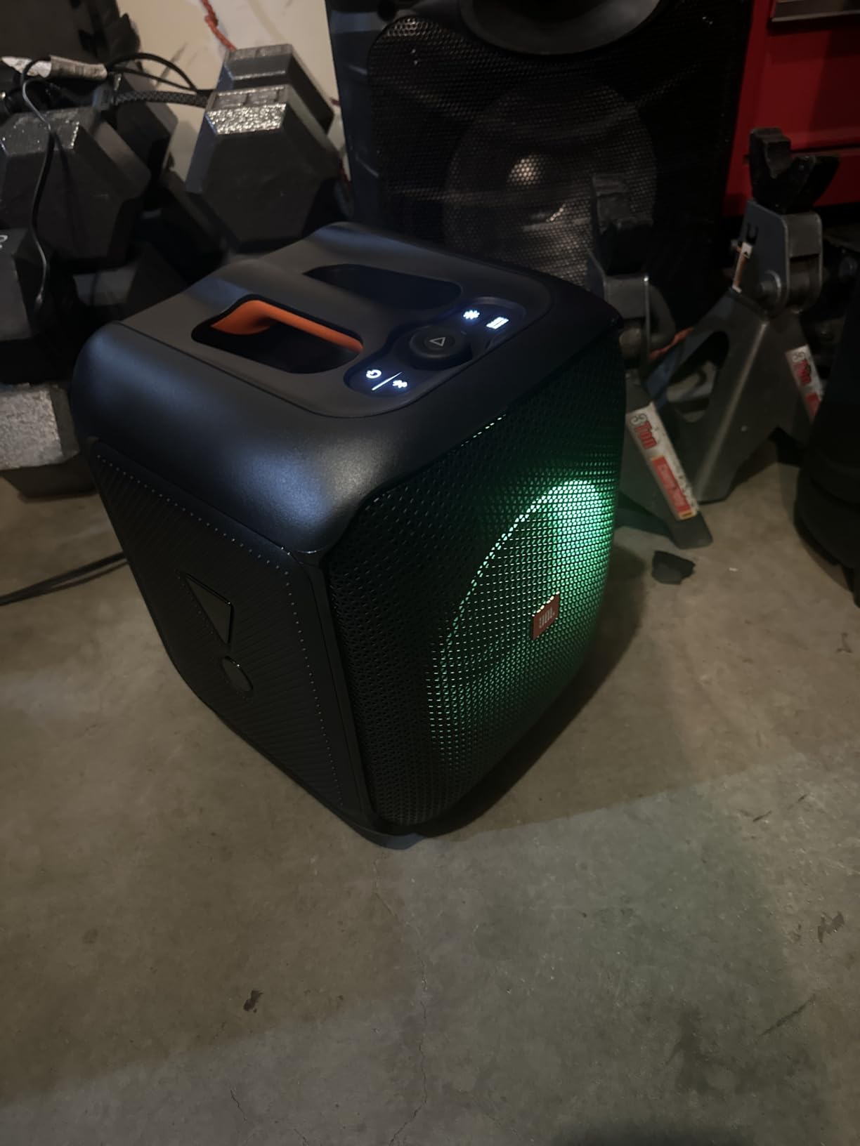 JBL PartyBox Encore Essential: 100W Sound, Built-in Dynamic Light Show, and Splash Proof Design, Black customer photo 1