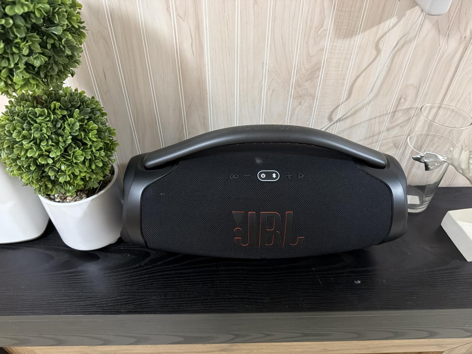 JBL Boombox 3 Black Portable Bluetooth Speaker with Massive Sound, Deepest Bass, IPX7 Waterproof, 24H Playtime, PartyBoost customer photo 2