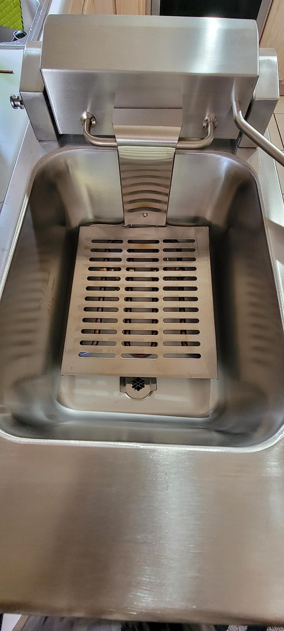 CROSSON 6L Electric Countertop Deep Fryer Extra Large with Drain, Timer, Basket and Lid for Restaurant Use 120V, 1800W Commercial Deep Fryers customer photo 1