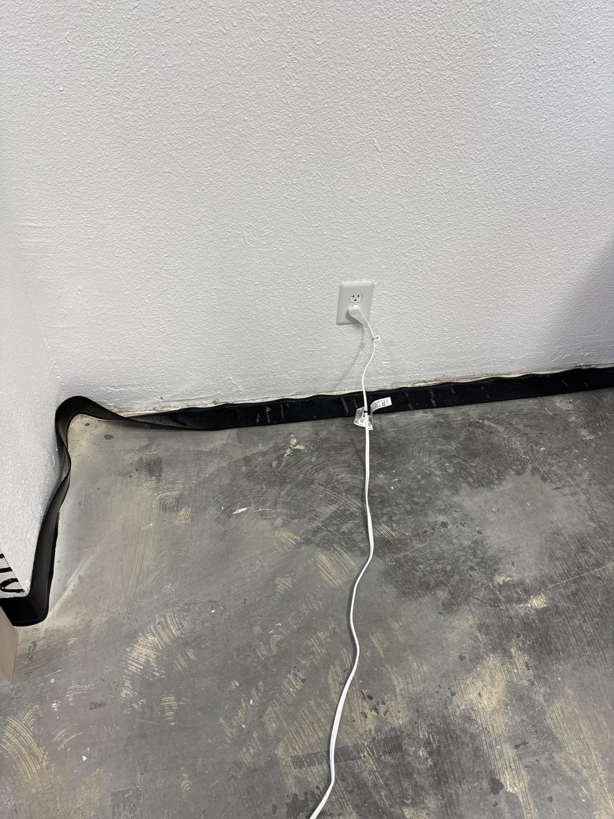 Vinyl Wall Base Baseboard Molding Trim 4