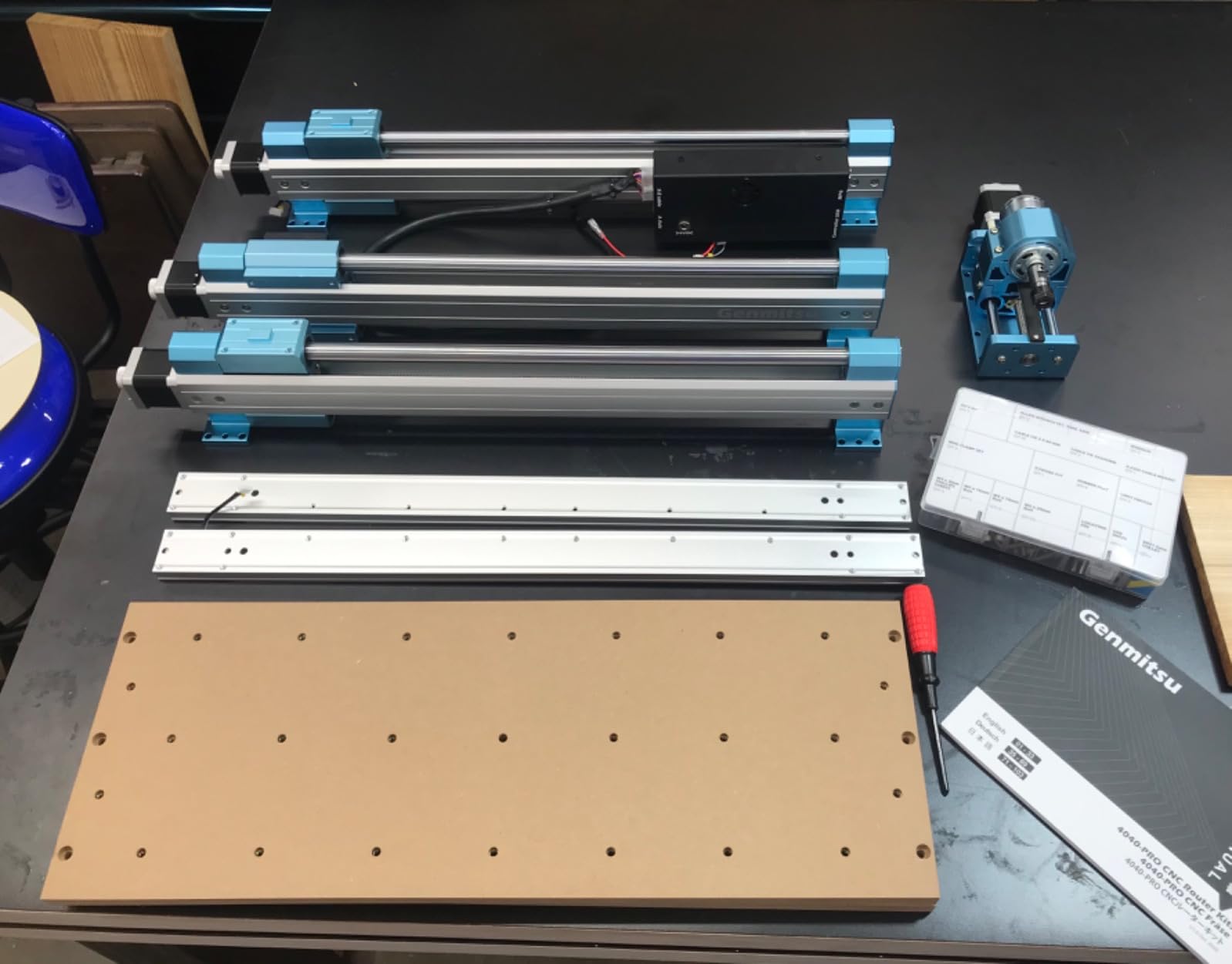 Genmitsu 4040-PRO CNC Router Machine for Metal Acrylic Cutting Milling | Upgraded Version, GRBL Control, Lead Screw Driven, 3-Axis Engraving, 17.1'' x 15.7'' x 3.1'' Working Area customer photo 1