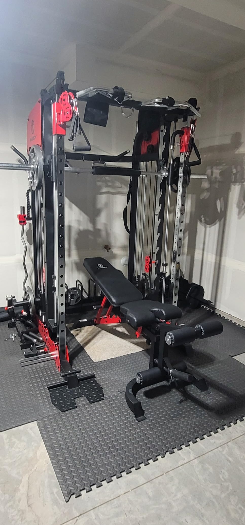 Marcy Pro Deluxe Smith Cage Home Gym System for Weight Training SM-7553 customer photo 2