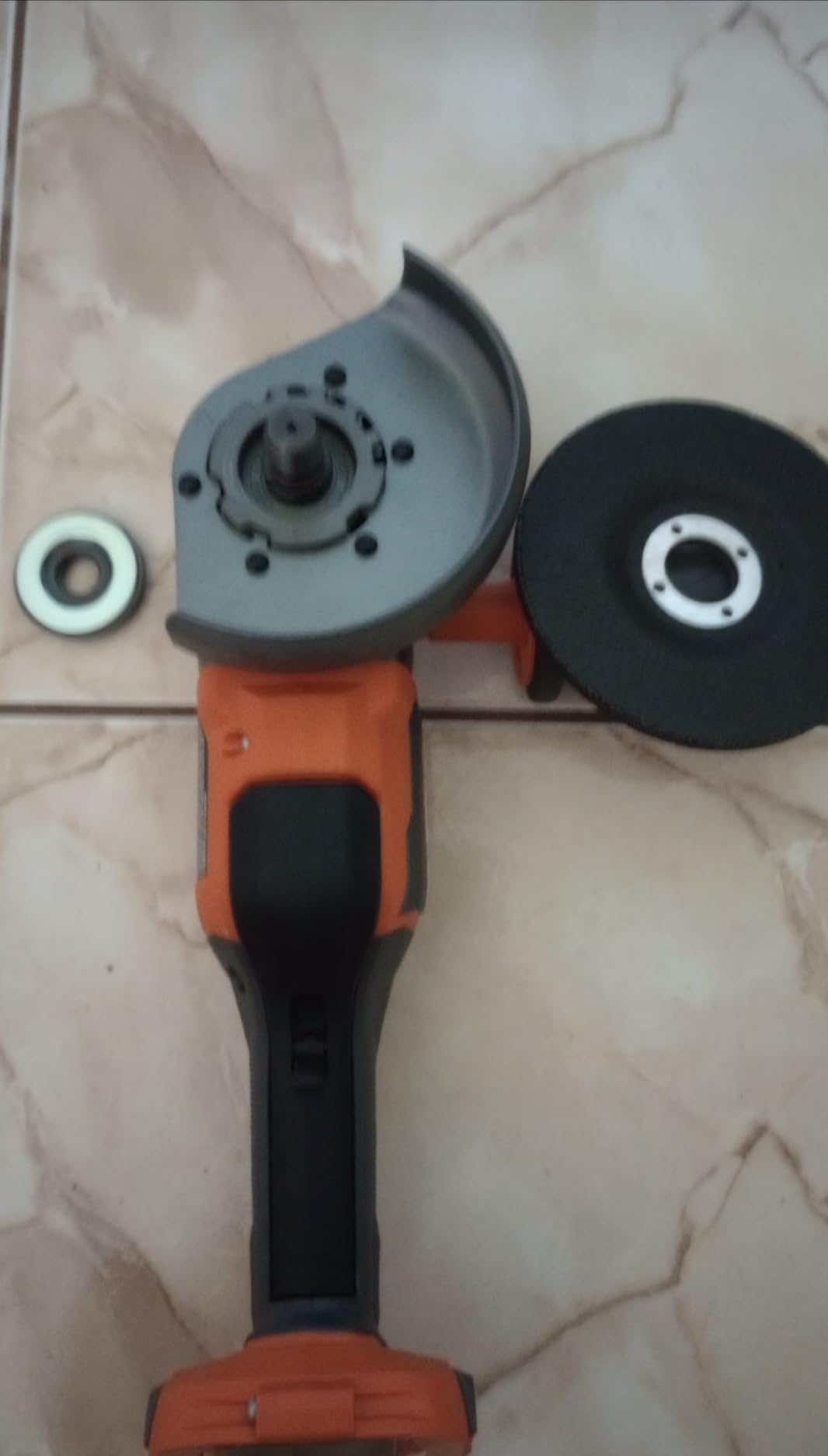 Ridgid 18V Brushless Cordless 4-1/2 in. Angle Grinder Kit with 4.0 Ah Battery and Charger customer photo 1