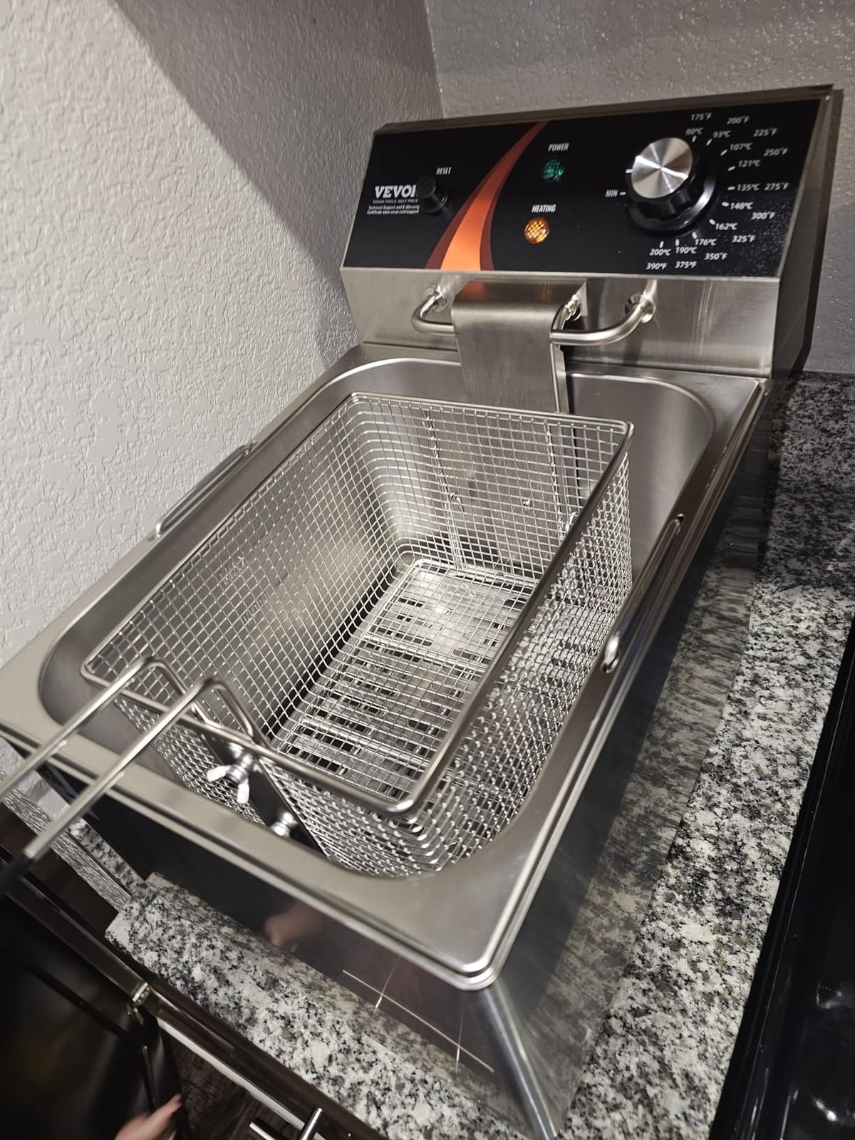 VEVOR Commercial Deep Fryer, Dual Tank 3000W Electric Countertop Fryer with Basket, 2 x 9.1Qt/8.6L Double Stainless Steel Oil Fryer, with Temp Control & Overheat Protection, for Kitchen Restaurant Use customer photo 2
