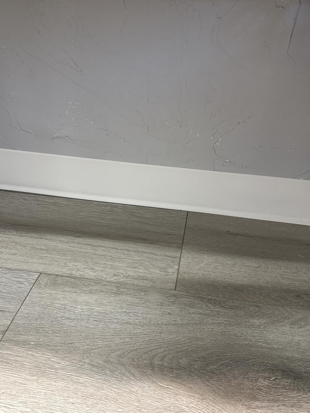 Duzzy Flexible Baseboard Molding Trim, 4 Inch(W) x 20 Feet(L) Peel and Stick Rubber Wall Trim Molding, Self-Adhesive Vinyl Wall Base Cove Base customer photo 2