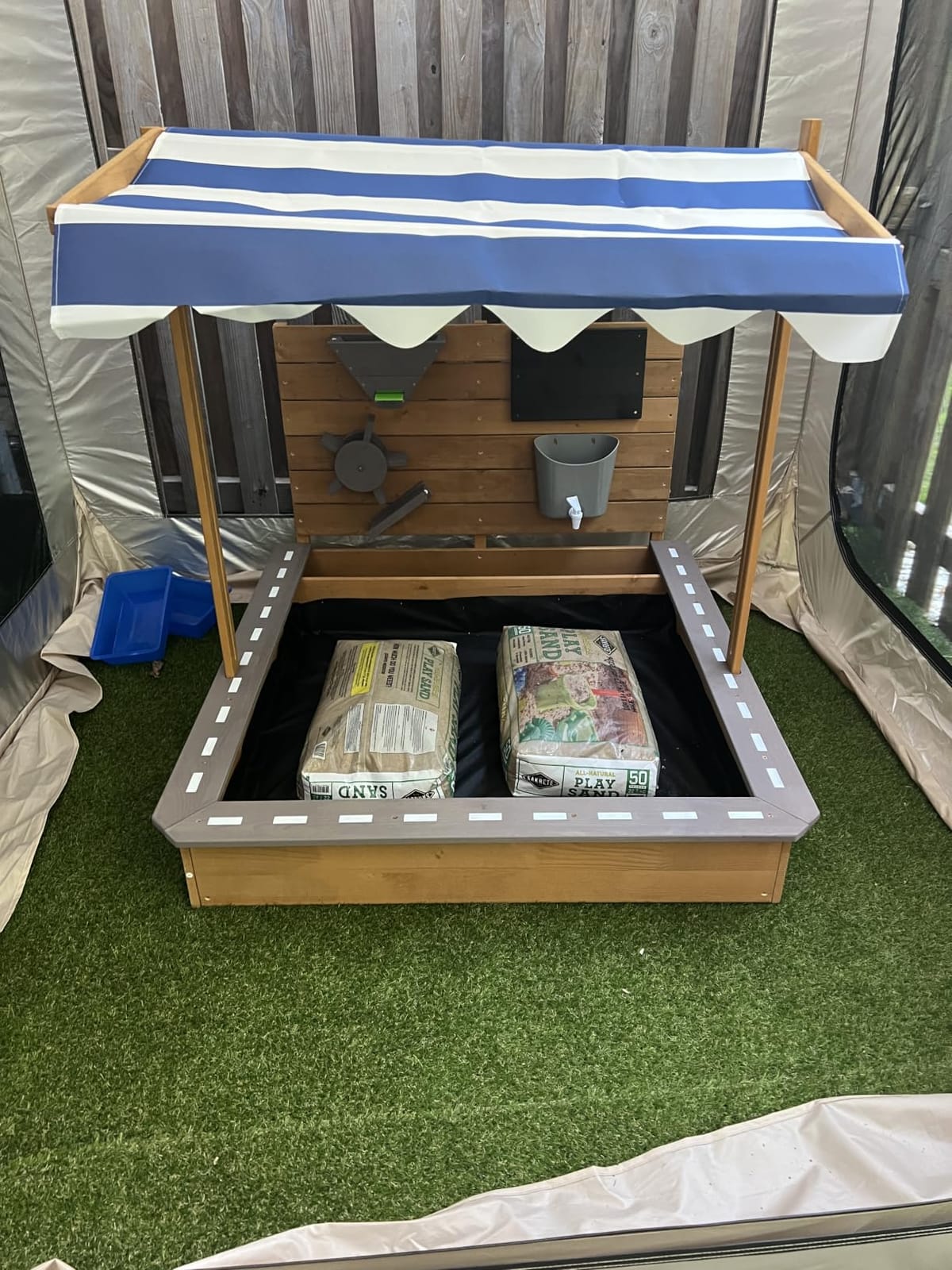 Kids Large Wooden SandBoxes with Roof, Pipleo Outdoor Sand Box Play w/Canopy for Backyard Garden Beach, Sand Pit for Beach Patio Outdoor, [Adjustable Cover & Funnel & Drawing Board] - Brown Oak customer photo 1