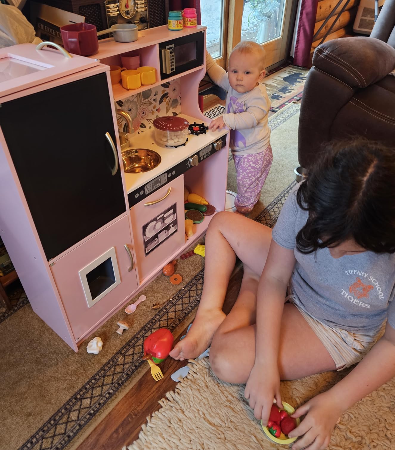 Best Choice Products Wooden Play Kitchen for Kids, Pretend Play Cooking Toy Set with Sink, Oven, Microwave, Refrigerator, Ice Maker & Accessories, Kitchen Playset for Toddlers Ages 3+ - White customer photo 2