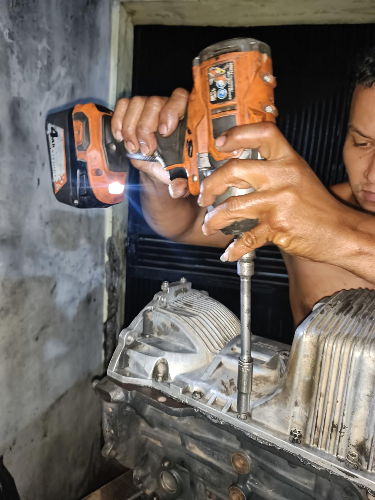 18V BRUSHLESS Cordless 4-Mode 1/2 in. HIGH-Torque Impact Wrench (Tool Only) customer photo 1