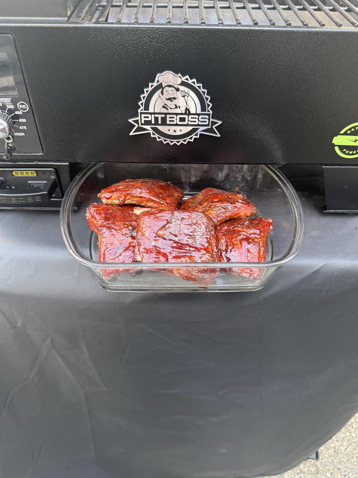 Pit Boss 150 Battery Powered Wood Pellet Grill & Smoker with Flame Broiler 256-Sq. In. Cooking Space, 180F to 500F Temperature Range, 7 lb. Pellet Hopper, for Tailgating, Camping, or Travel, Black customer photo 1