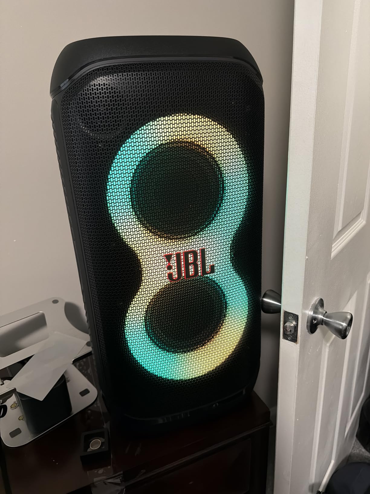 JBL PartyBox Stage 320 - Portable Party Speaker with Telescopic Handle & Wide Sturdy Wheels, Powerful JBL Pro Sound, Up to 18 Hours Playtime, Splash Proof (Black) customer photo 1
