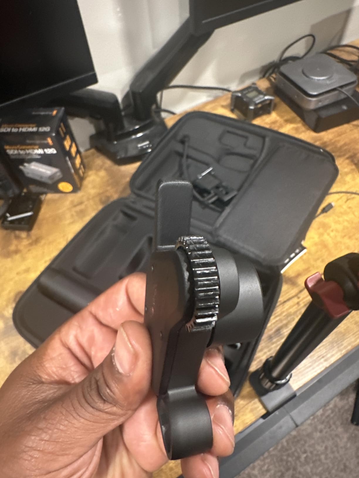 DJI Focus Pro Creator Combo, AMF Lens Control System, 20-Meter Subject Focusing, 76,800 LiDAR Ranging Points, AI Recognition, FIZ Lens Control Hand Unit, Compatible with DJI PRO Ecosystem customer photo 2