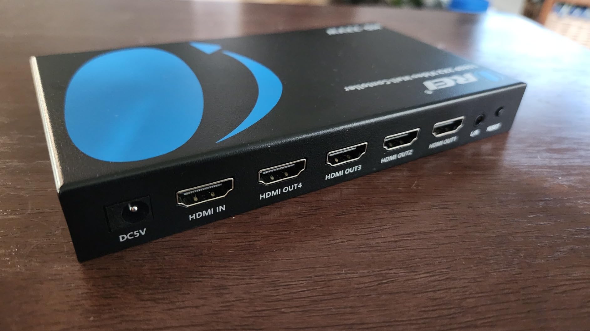 OREI 4K Video Wall Controller for Multi-Screen Display with HDMI and USB-C Inputs, 4K@60Hz Input and 1080p Output, 180° Rotation, RS-232 Control and Optical Audio Output customer photo 1