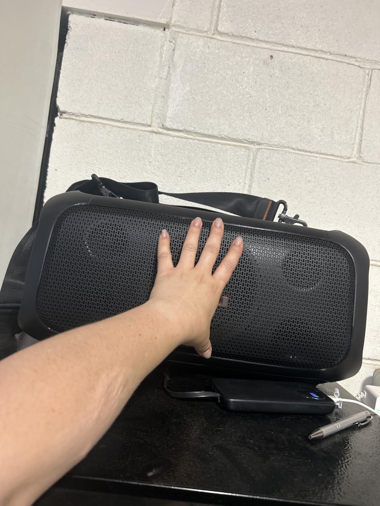 JBL PartyBox On-the-Go Essential - Portable Party Speaker - Black customer photo 1