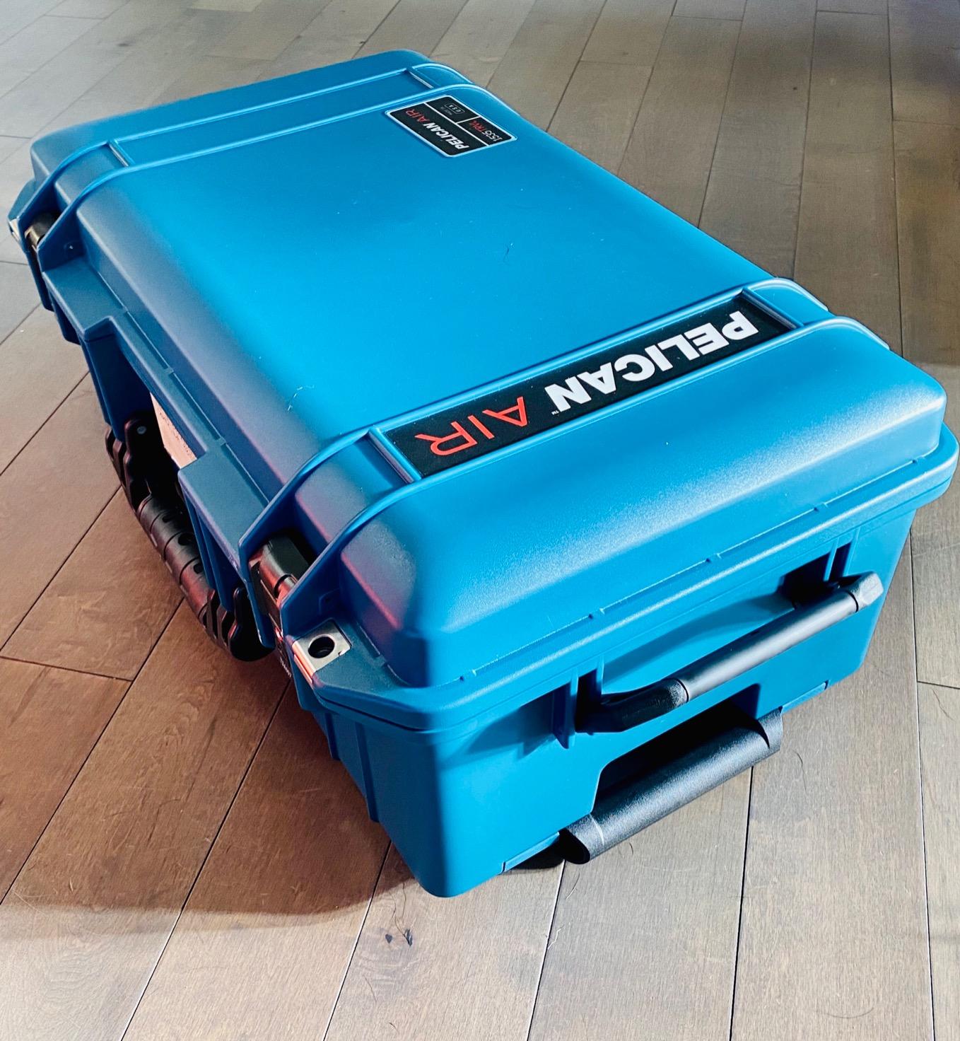 Pelican Air 1595 Travel Case - Large Hard Case Luggage - Suitcase with Wheels (Blue) customer photo 2