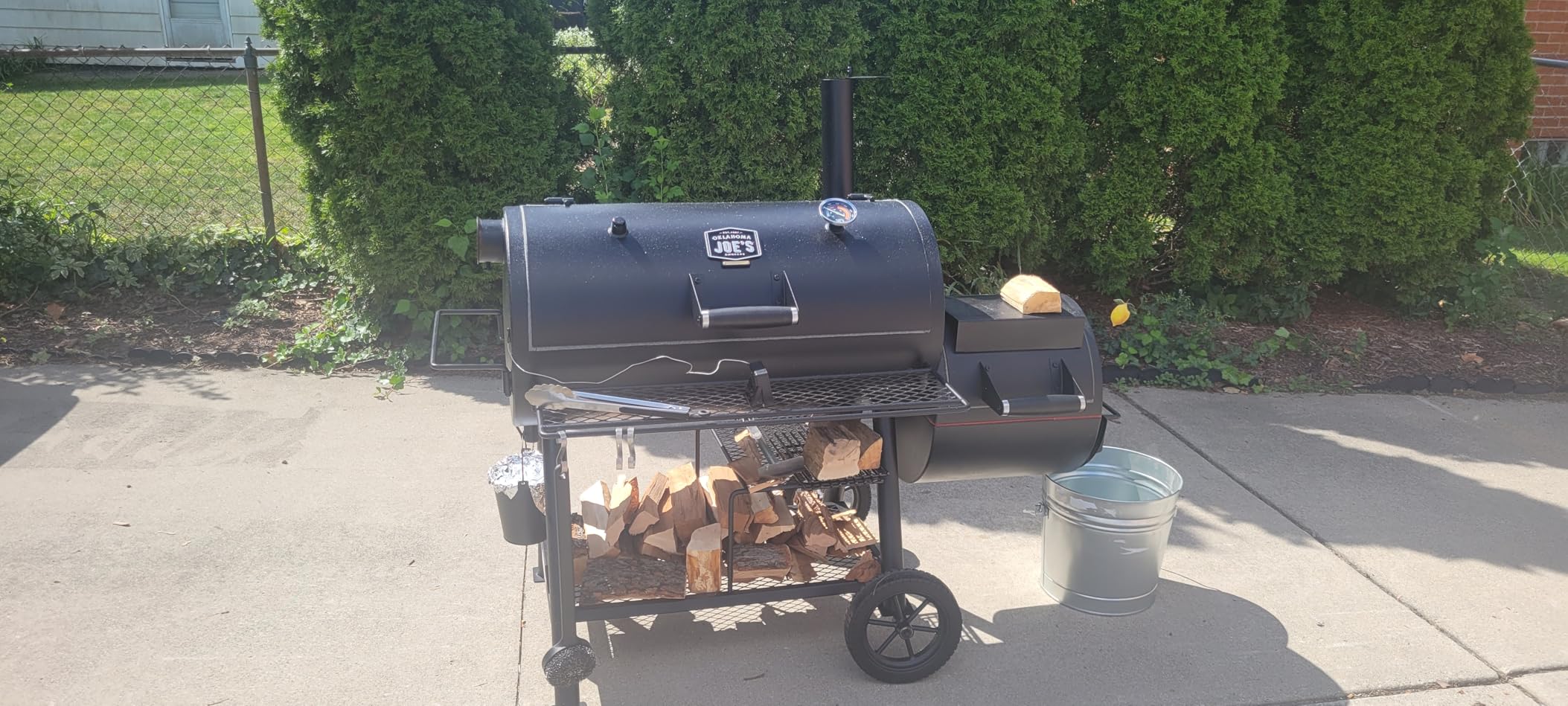 Oklahoma Joe's Highland Offset Reverse Flow Offset Charcoal Smoker and Grill With 1093 sq. in. Cooking Area in Black customer photo 1