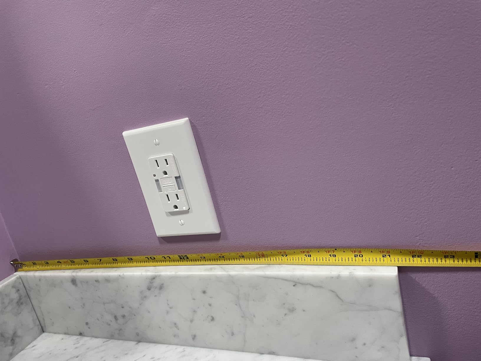 Vanity Carrara White Quartz Sidesplash customer photo 1