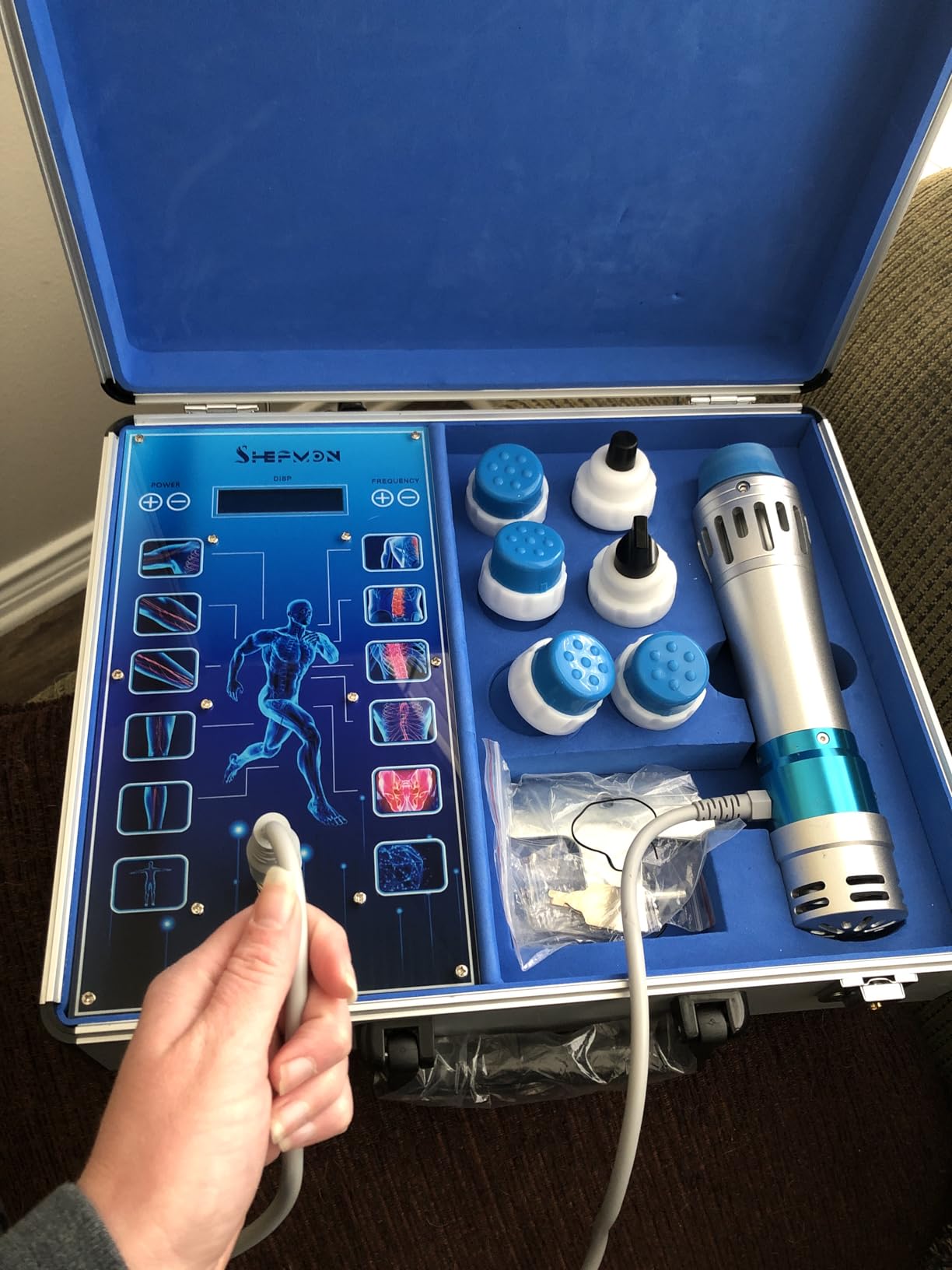 Portable Shockwave Therapy Machine for Body Muscle Massager Pain Relief Back Waist Leg and Golf Elbow Shock Wave Deep Tissue Pain Relief with 7 Massage Heads customer photo 1