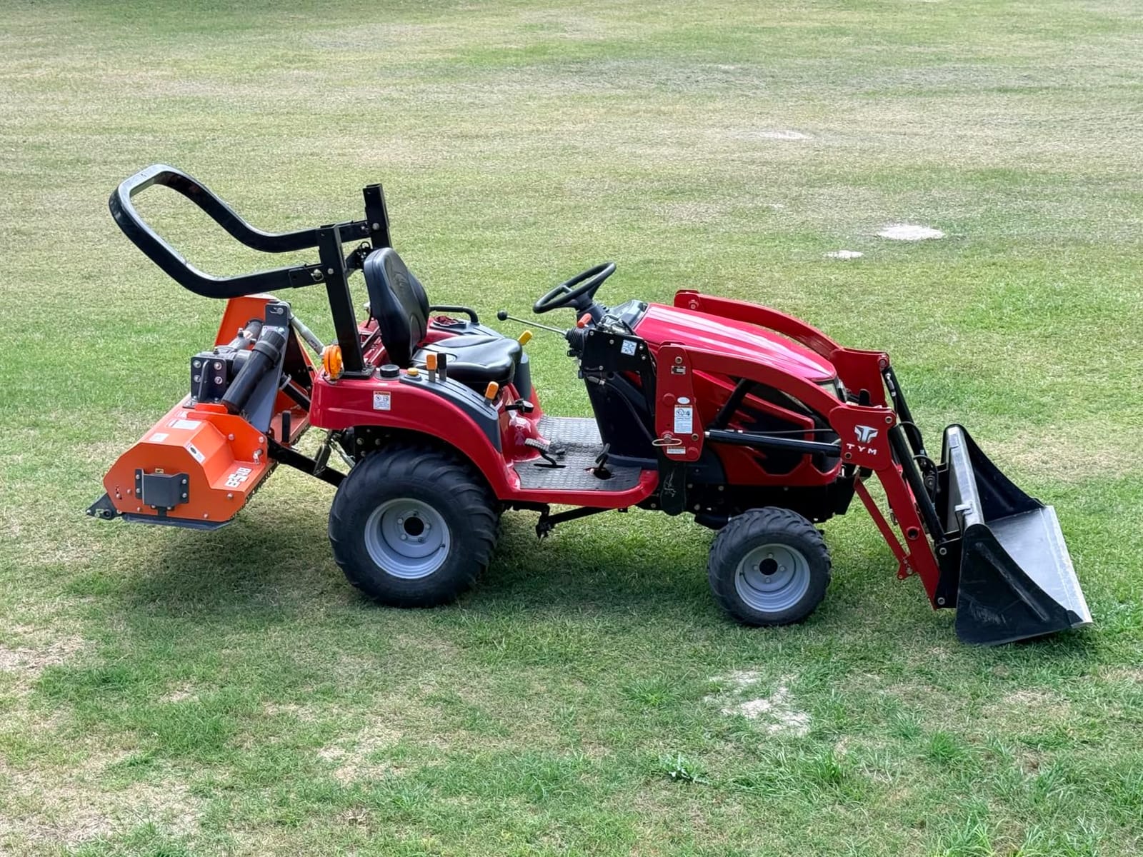 MechMaxx 60'' inch PTO Powered 3 Point Standard Duty Flail Mower for 15-35hp Tractor, NOT Suitable for Quick Hitch, Model EFS60 Orange customer photo 1