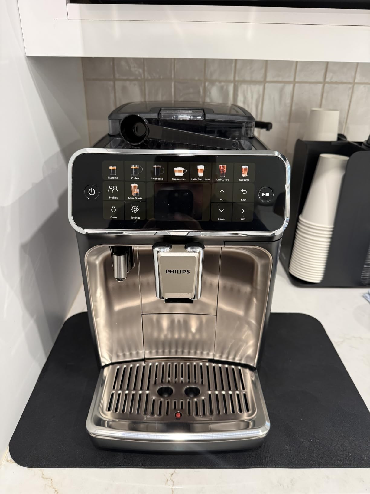 PHILIPS 5500 Series Fully Automatic Espresso Machine with LatteGo Milk System customer photo 1