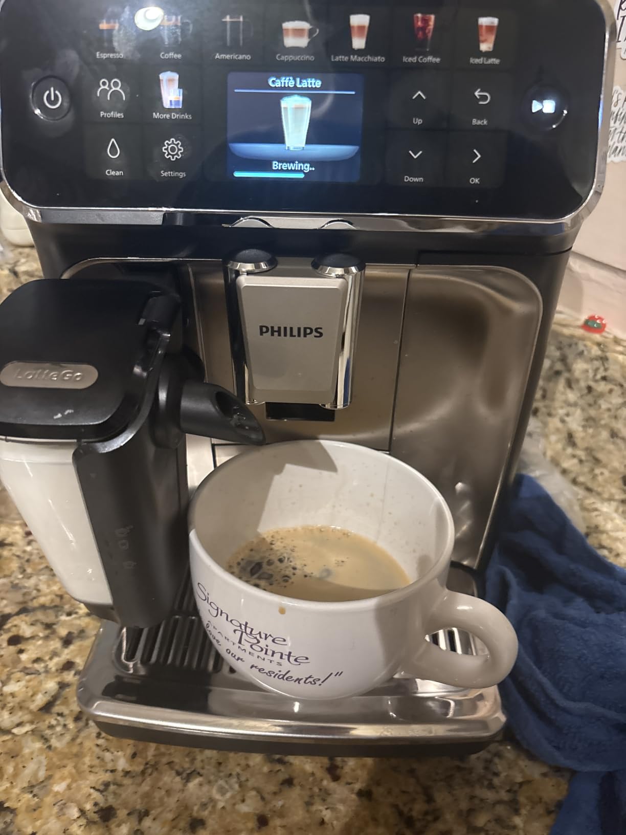 PHILIPS 5500 Series Fully Automatic Espresso Machine with LatteGo Milk System customer photo 2