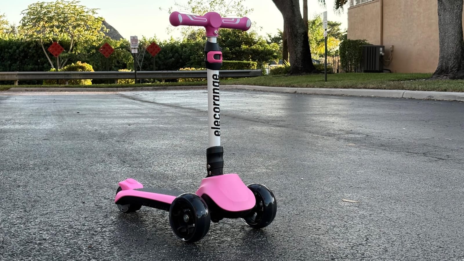Elecorange T200/T500 Balance Electric Scooter for Kids Age 4-9, 2 Types Front Wheels, Electric Horn, Full Body Lights Up, Wide Deck, 5Mph Safe Speed, 70min Riding, Foldable Kick Scooter Boys & Girl customer photo 1