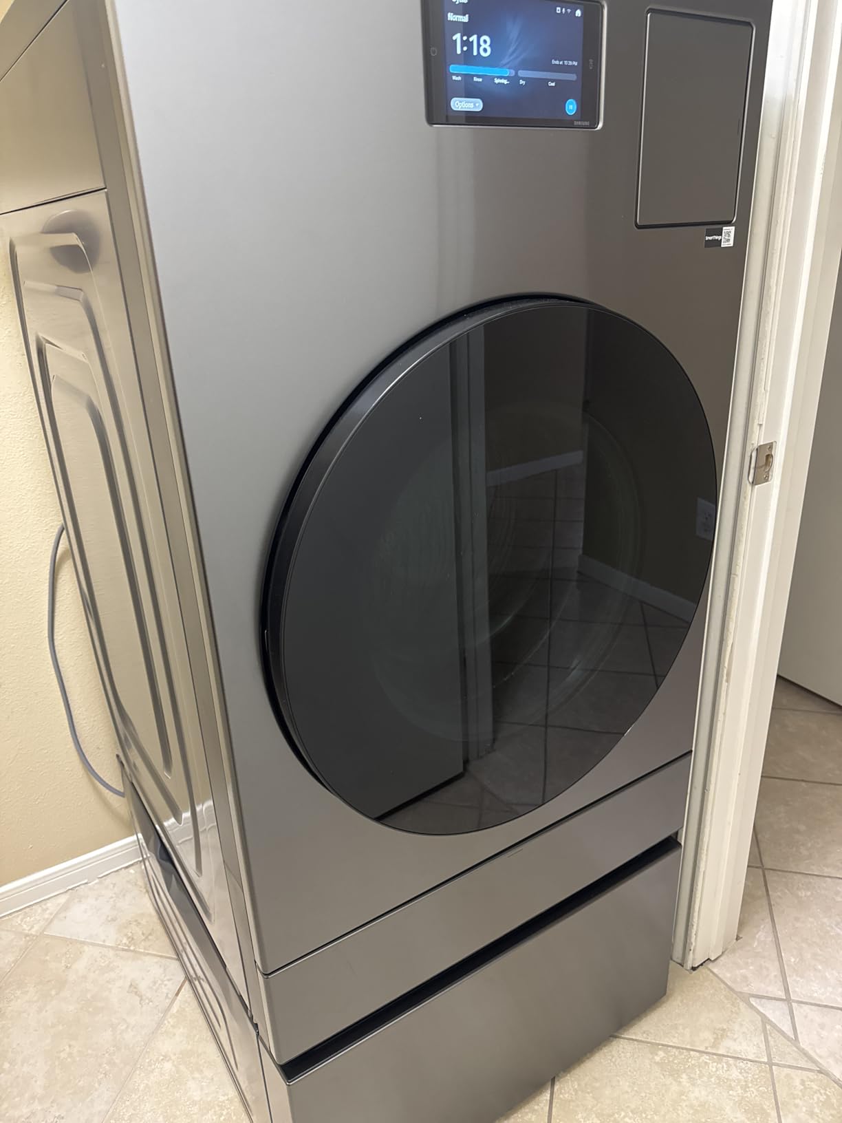 Samsung 5.3 cu. ft. Bespoke AI Laundry Ventless Heat Pump Dryer Combo All-in-One Ultra Capacity Washer with AI Home, Dark Steel, WD53DBA900HZA1 customer photo 2